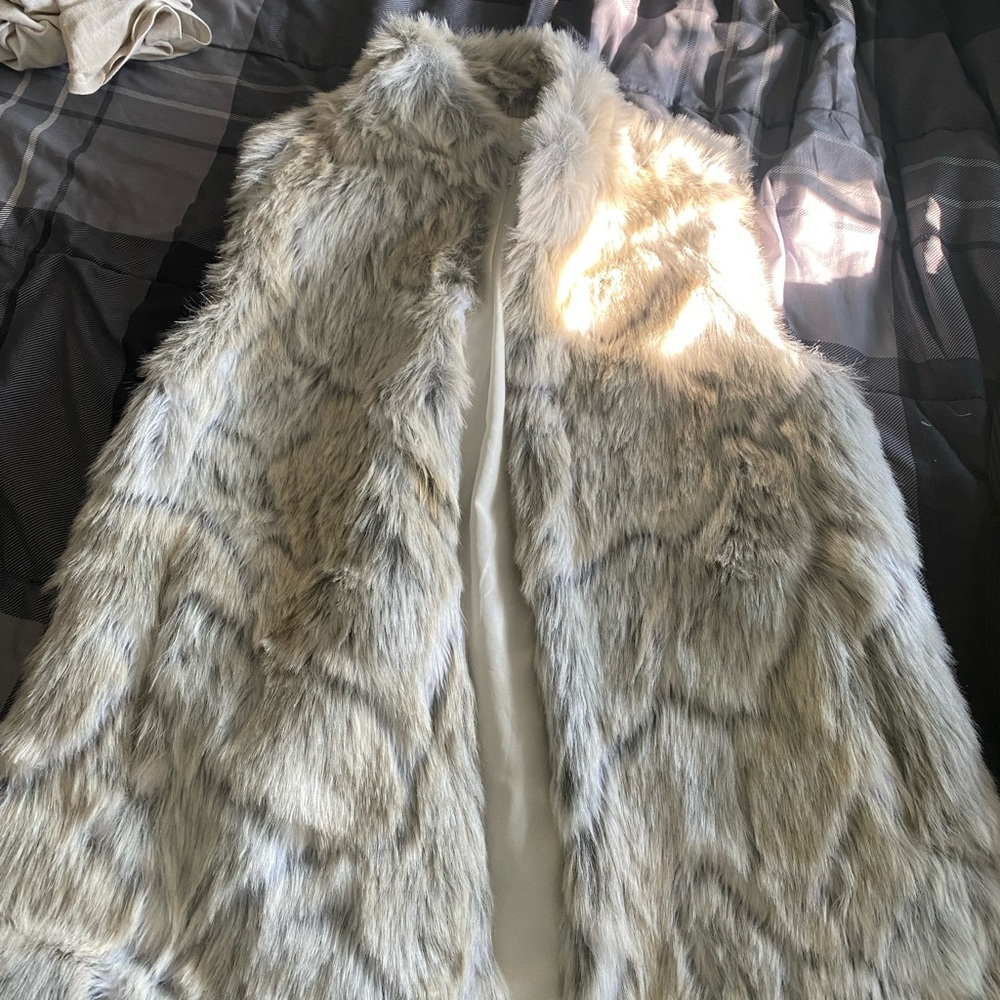Fur vest